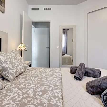 Terrace, Parking & Pool * Estepona