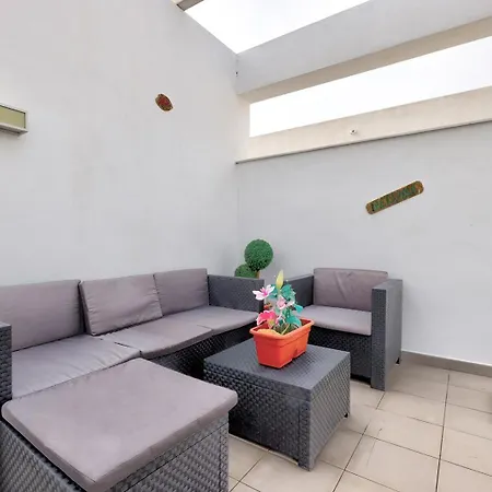 Апартаменты Terrace, Parking & Pool *