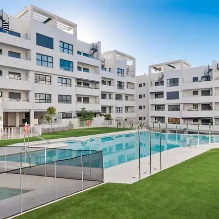 Terrace, Parking & Pool 公寓 埃斯特波纳