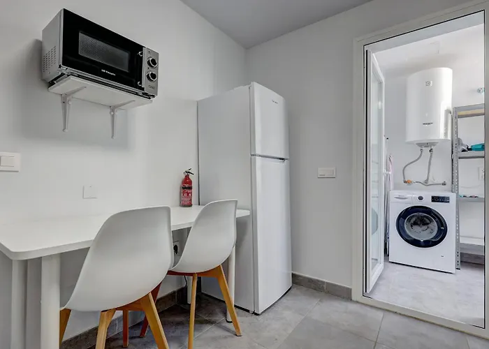 Terrace, Parking & Pool * Estepona